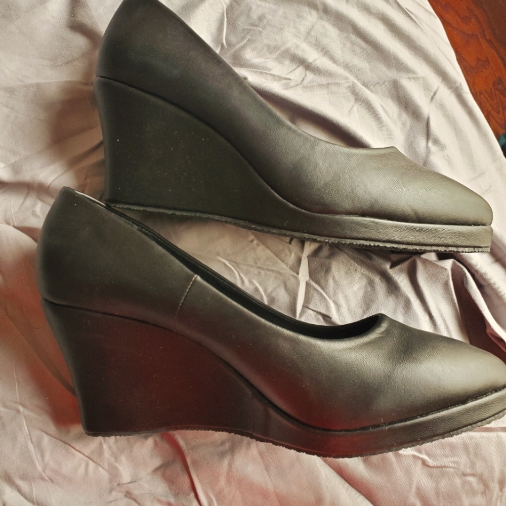 Ashley Stewart black heels. NWOT